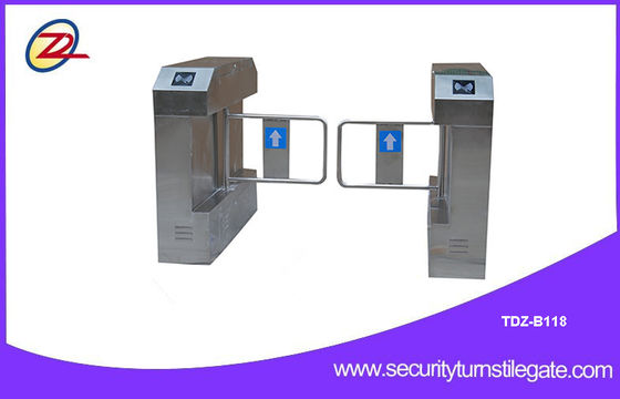 220V 신체장애 옥외 그네 방벽 문/RFID 접근 제한 십자형 회전식 문
